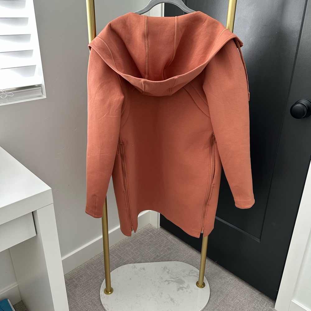 lululemon athletica soft orang Utility Jacket with pockets - never worn - size 6 - Picture 3 of 5